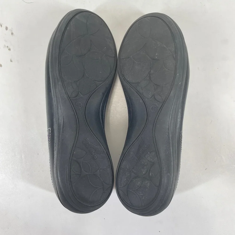 Dansko Black Leather Leaf Embroidered Slip On Flats Shoes Womens 40